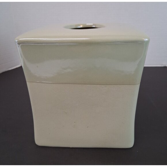 Wamsutta Shadow Sage Ceramic Tissue Box Cover Holder Green Springs 5.5" x 6" GUC - Picture 4 of 12